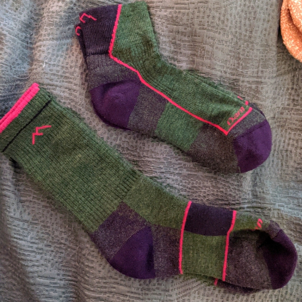 NWOT Darn Tough wool socks